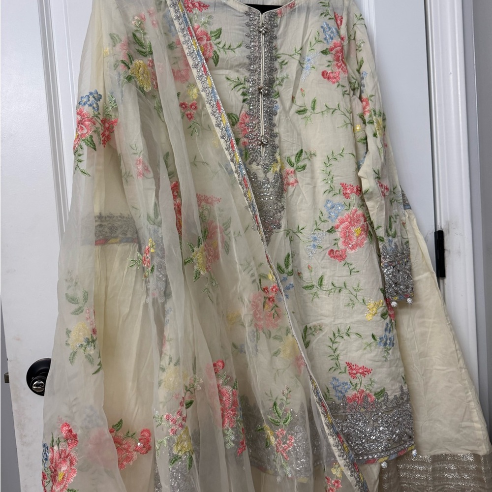 Maria B Cream Dress with Colorful Floral Embroidery Suit - Picture 5 of 8